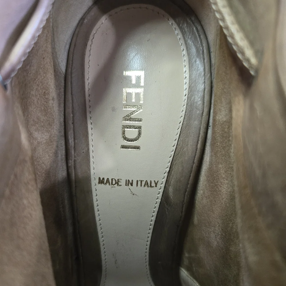 🐢 Fendi Peep Toe Heels 4.5" Soft Leather! Size 38EUR 7.5-8 US - Picture 8 of 17